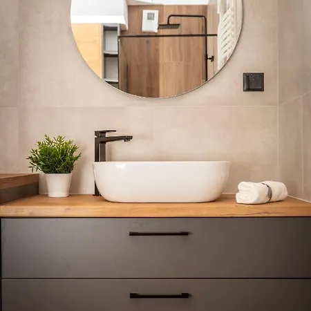 Nakielska 46a Lux 40m2 公寓